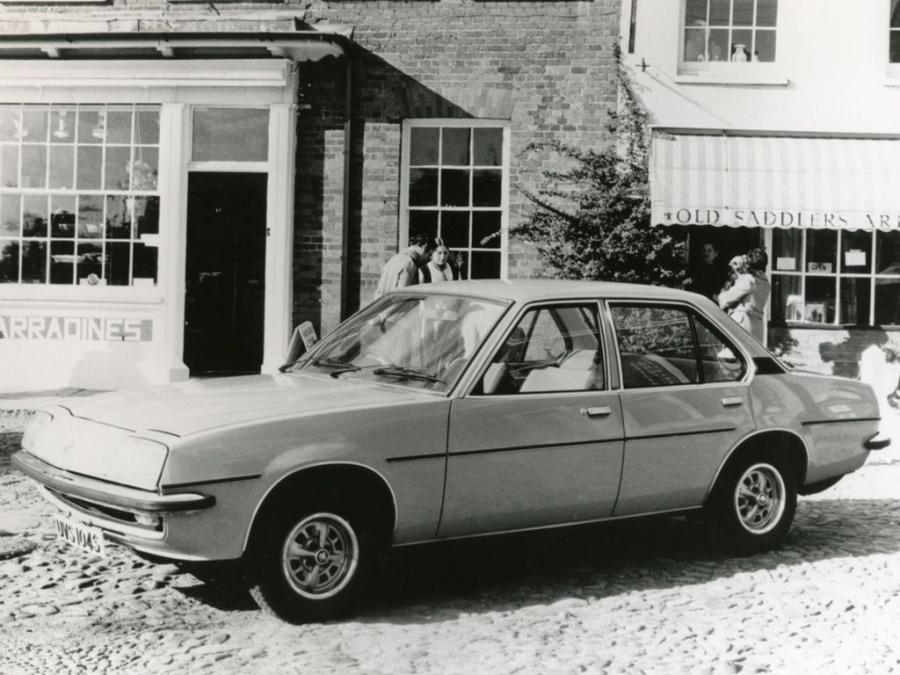  Vauxhall Cavalier Saloon 1975 года  (фото 2 из 7)